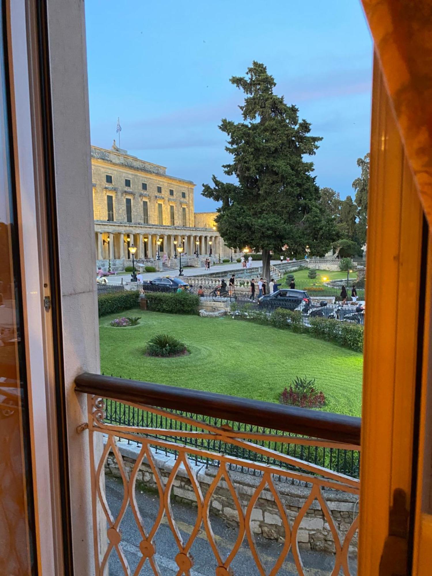 Palazzo Luxury Suite - View To Liston Square & Old Fortress Of Corfu Old Town Экстерьер фото